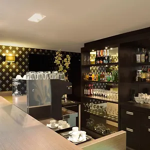 **** Hotel La Prima Fashion Węgry